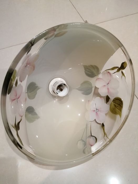 Lampa wisząca żyrandol zwis zdobiona kwiaty szklana do kuchni 60W