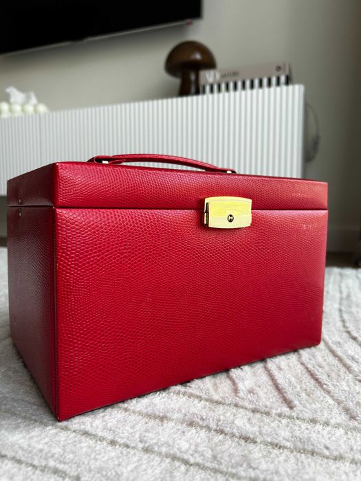 Szkatułka na biżuterię APART – elegancka, funkcjonalna