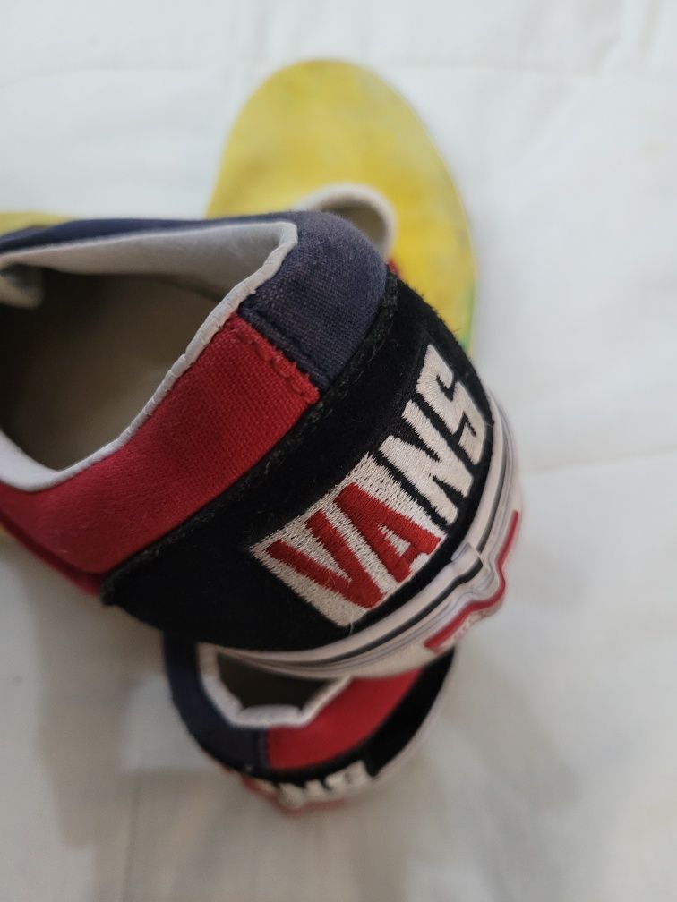 Ténis VANS tricolor