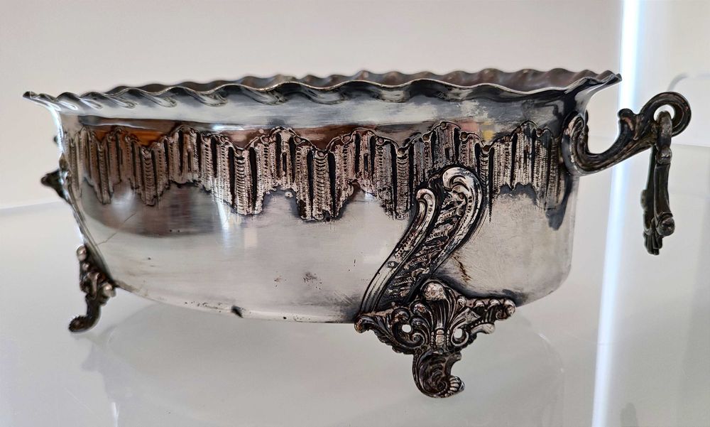 Przepiękna srebrzona żardiniera Wiskemann, koniec XIX wieku Bruksela