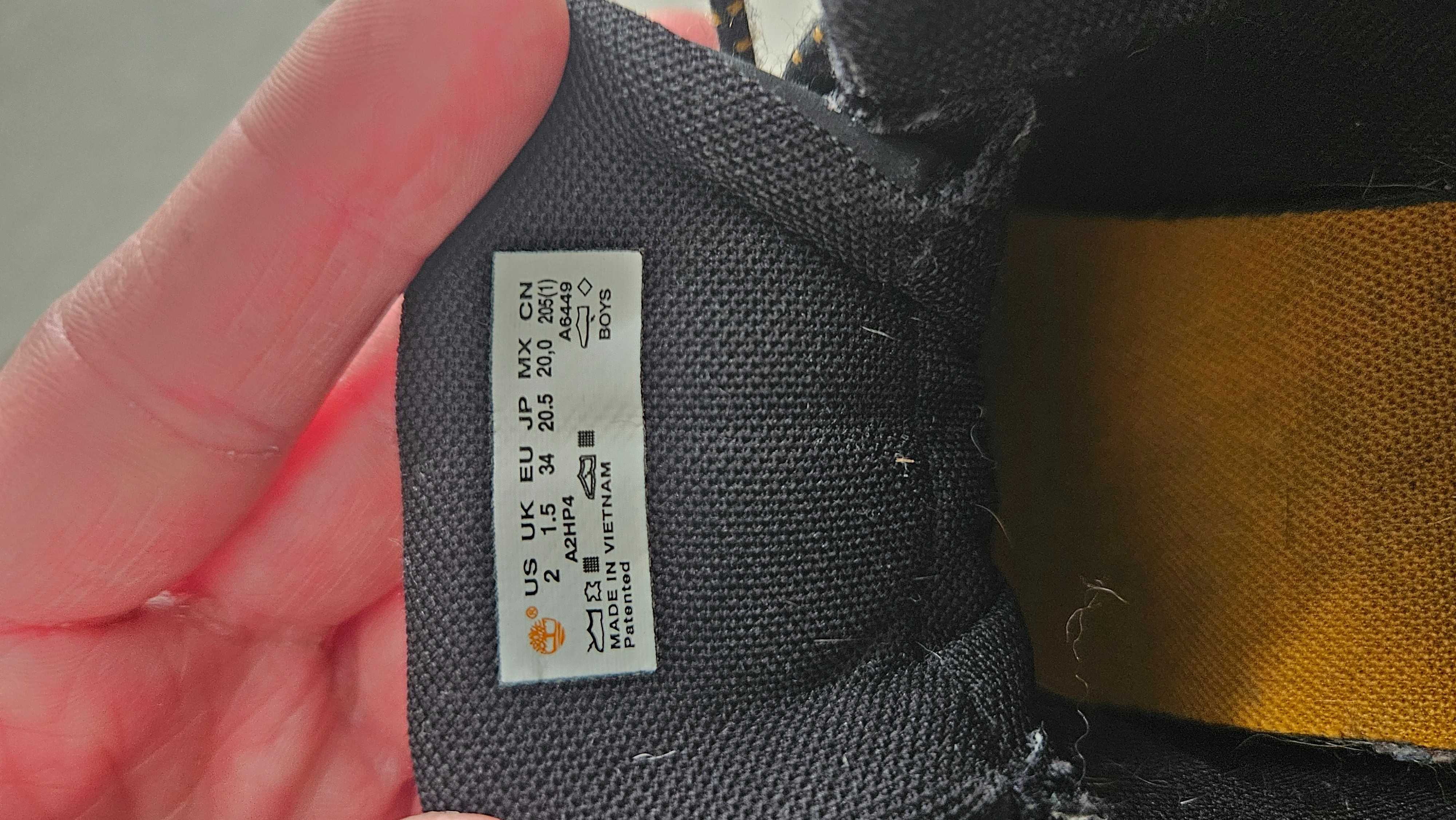 Sprzedam buty chłopięce Timberland – rozmiar 34
