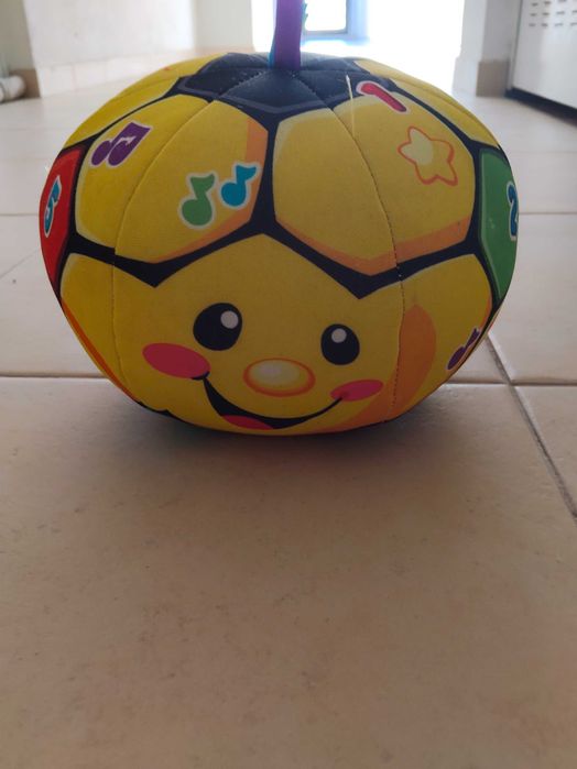Bola de futebol cantante da fisher price
