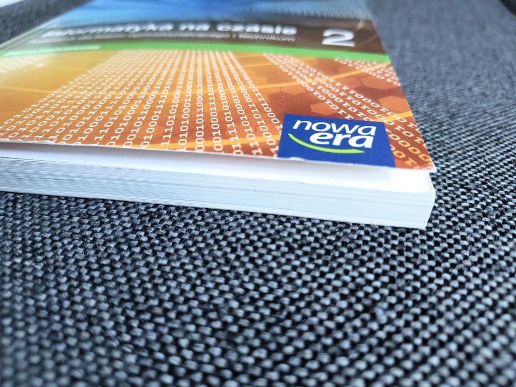 Informatyka na czasie 2  liceum technikum  nowa era  podstawowy 
Podrę