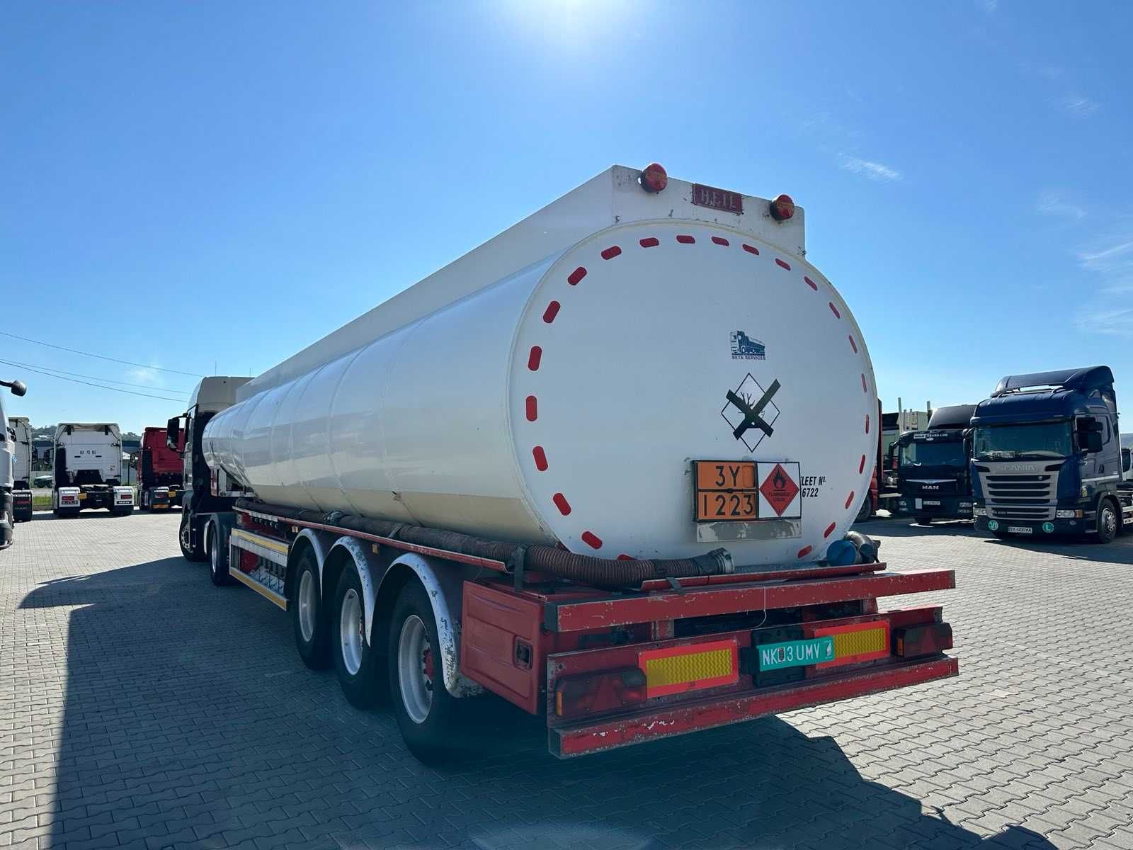 Thompson Carmichael PT443 ADR 2001 напівпрчіп-цистерна