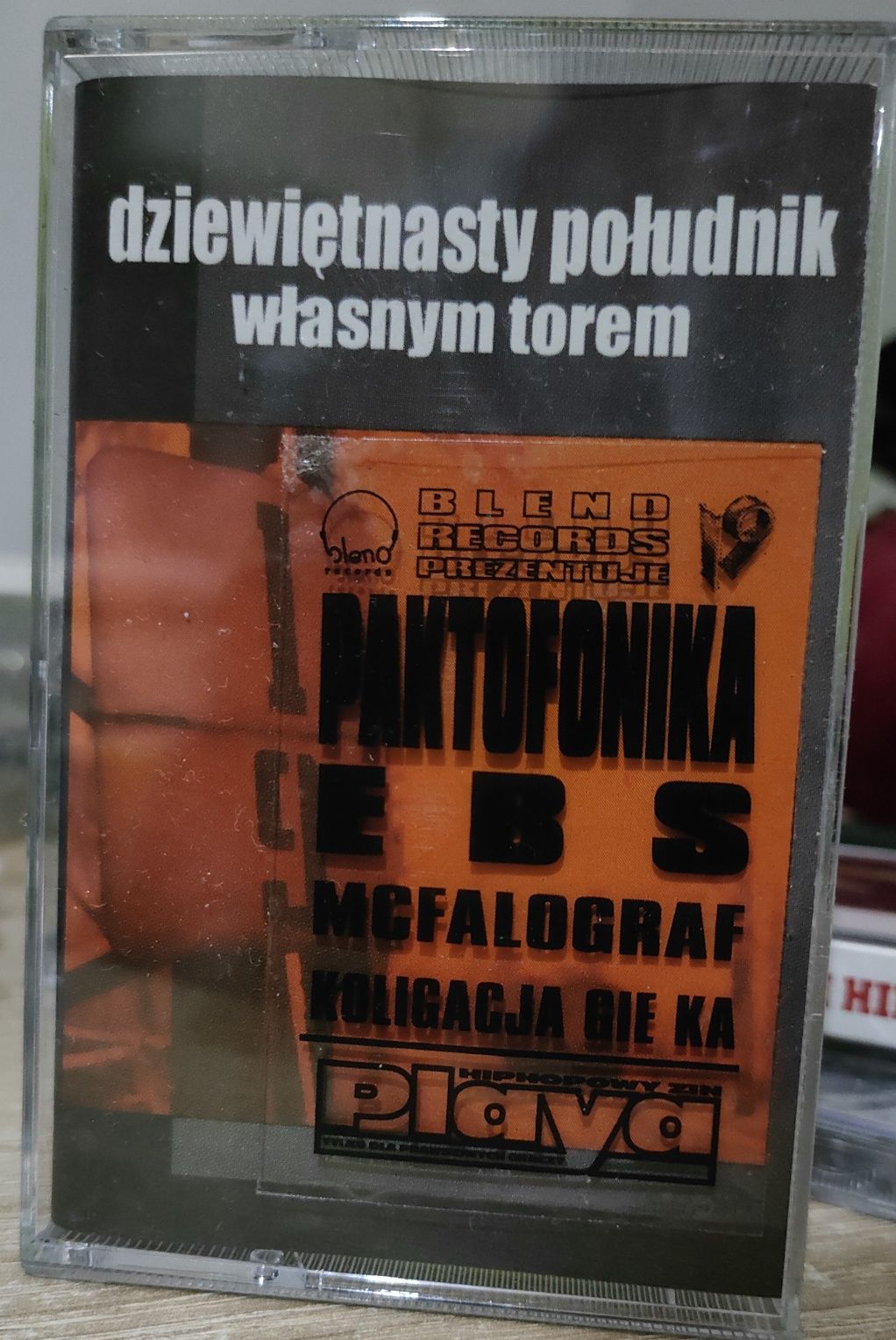 Dziewiętnasty Południk -Własnym Torem