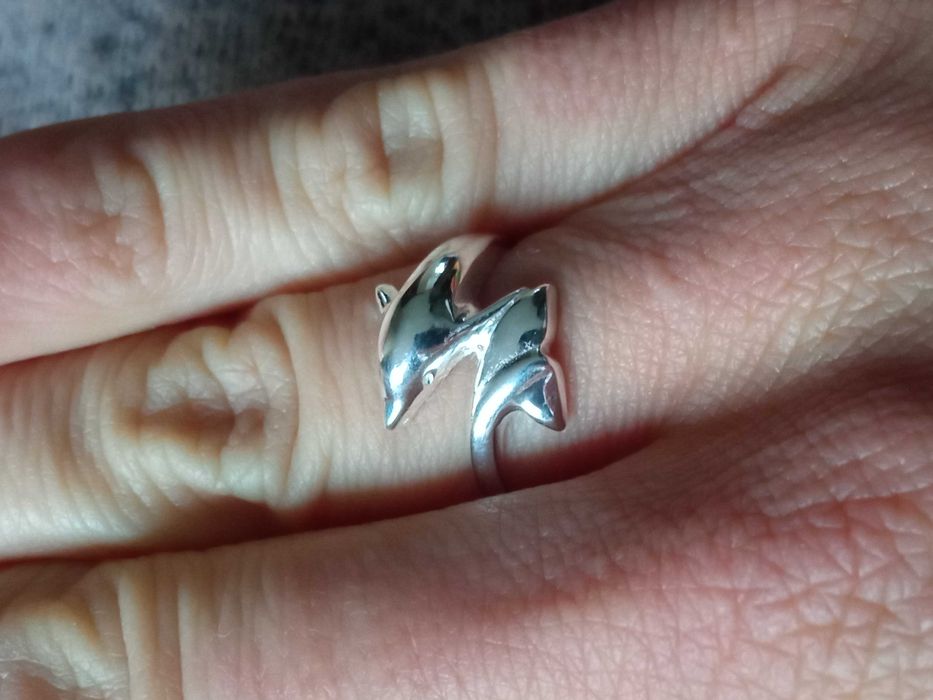 Srebrny pierścionek delfiny delfinki rozmiar 14 S925