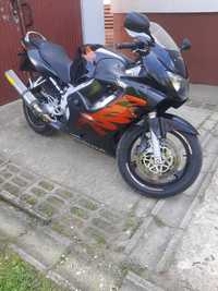 Honda CBR 600 F4