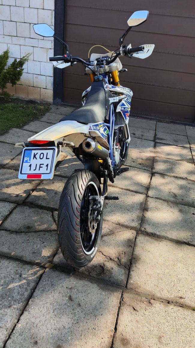 Supermoto Suzuki rme 50 Valenti Rancing kat. AM (Derbi, Gilera, Rjeju)