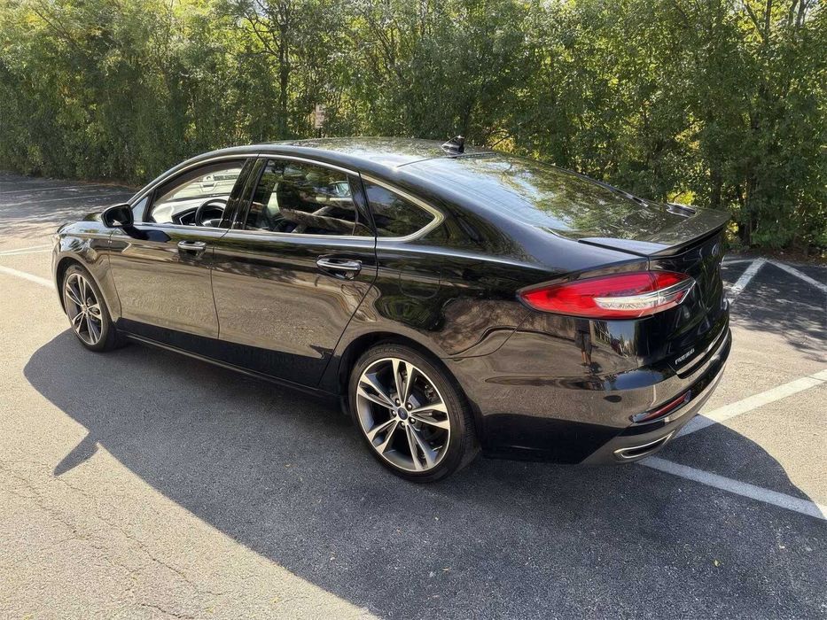 Ford Fusion Titanium      2019