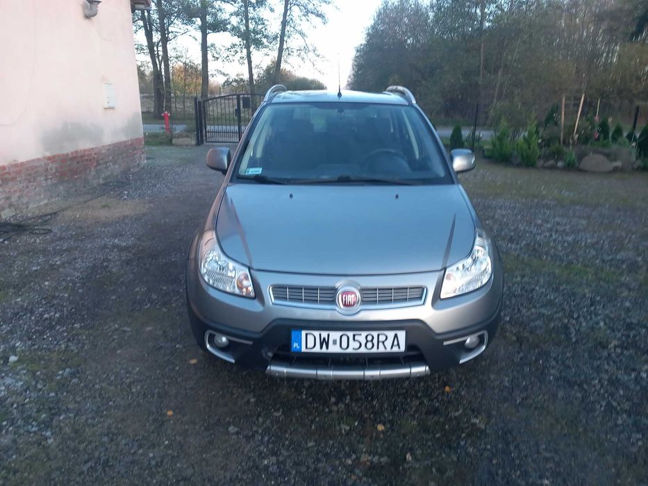 Sprzedam samochód osobowy marki Fiat Sedici