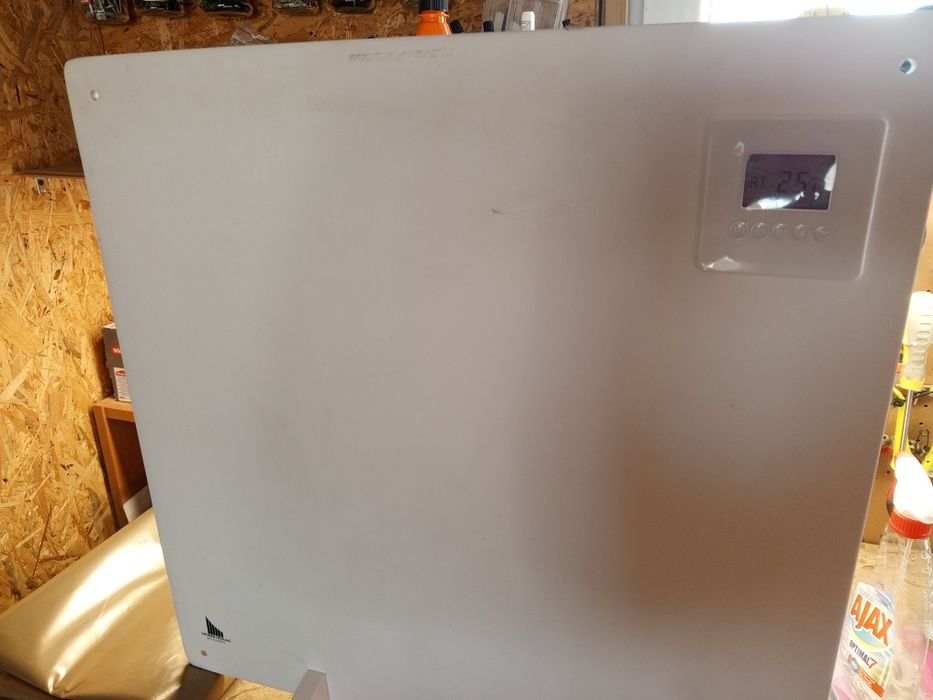 Grzejnik, kaloryfer, emiter ciepła, elektryczny