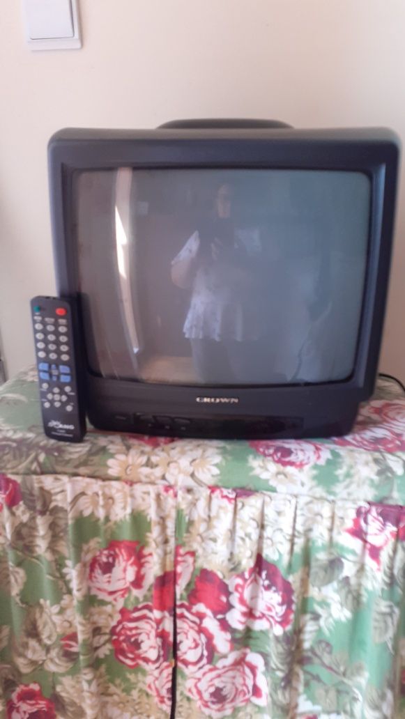 TV CROWN Mod. antigo