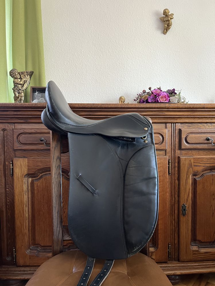 Siodło ujeżdżeniowe 16.5’’