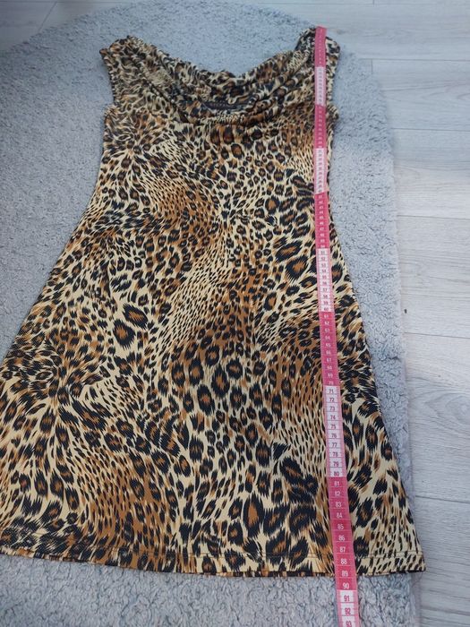 Нарядна зручна сукня М-L