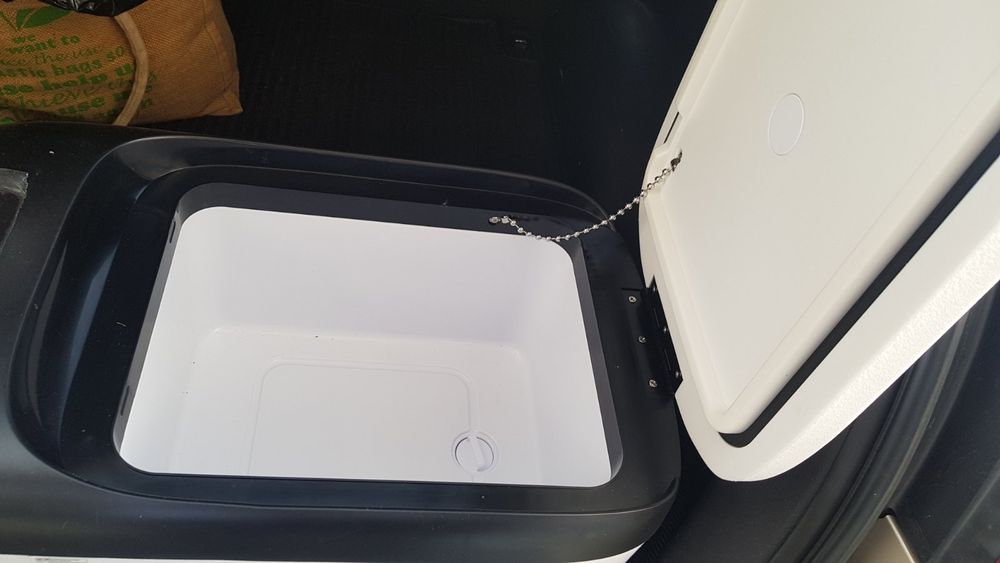 Автохолодильник морозилка компресорний