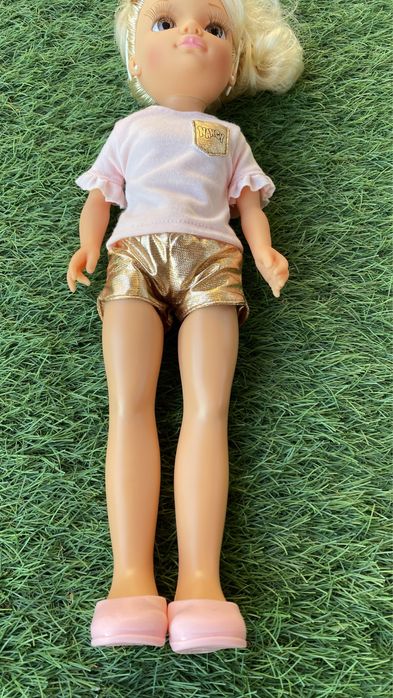 Boneca Nancy 45cm +3A como nova