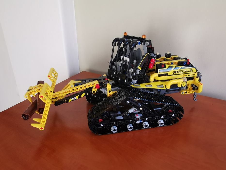 Lego 42094 Tracked loader