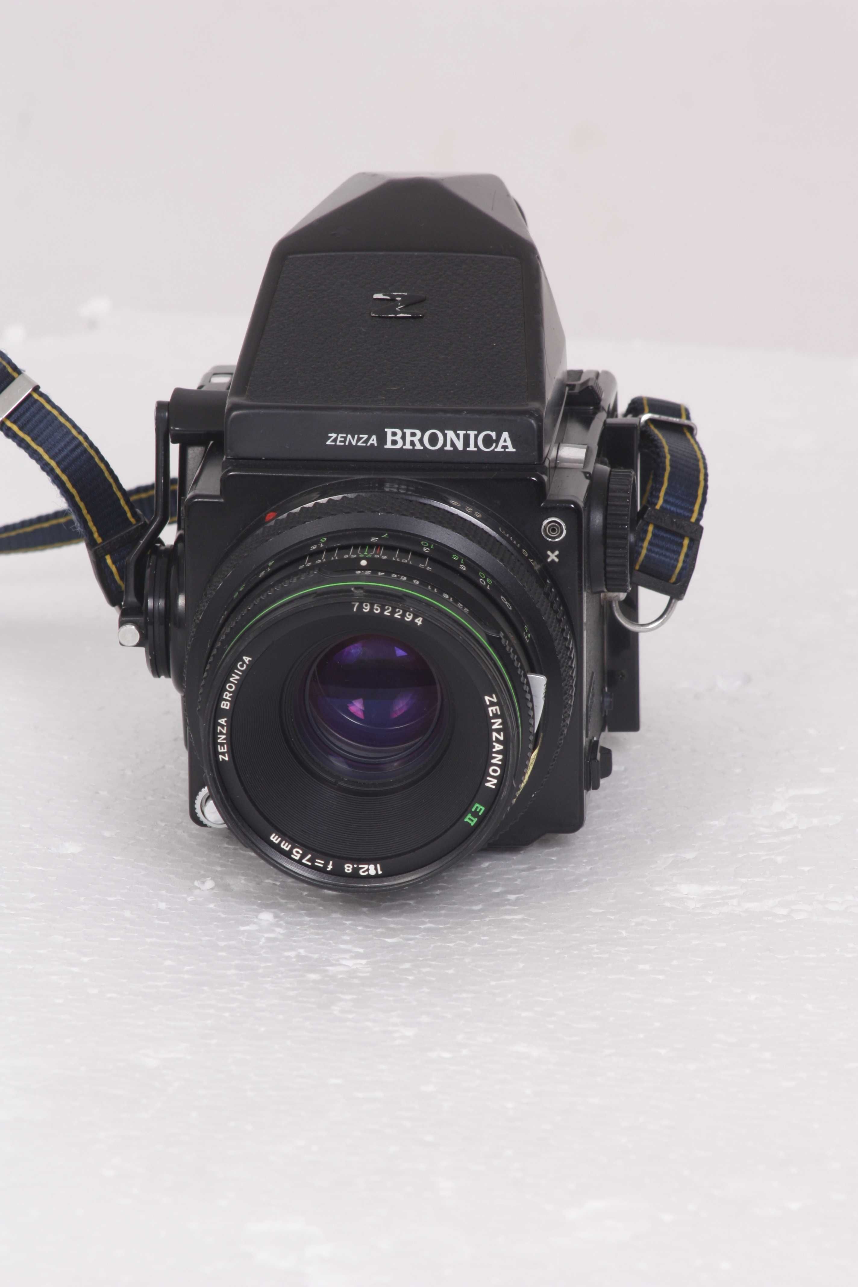 Zenza Bronica ETR Rotary Prism Finder