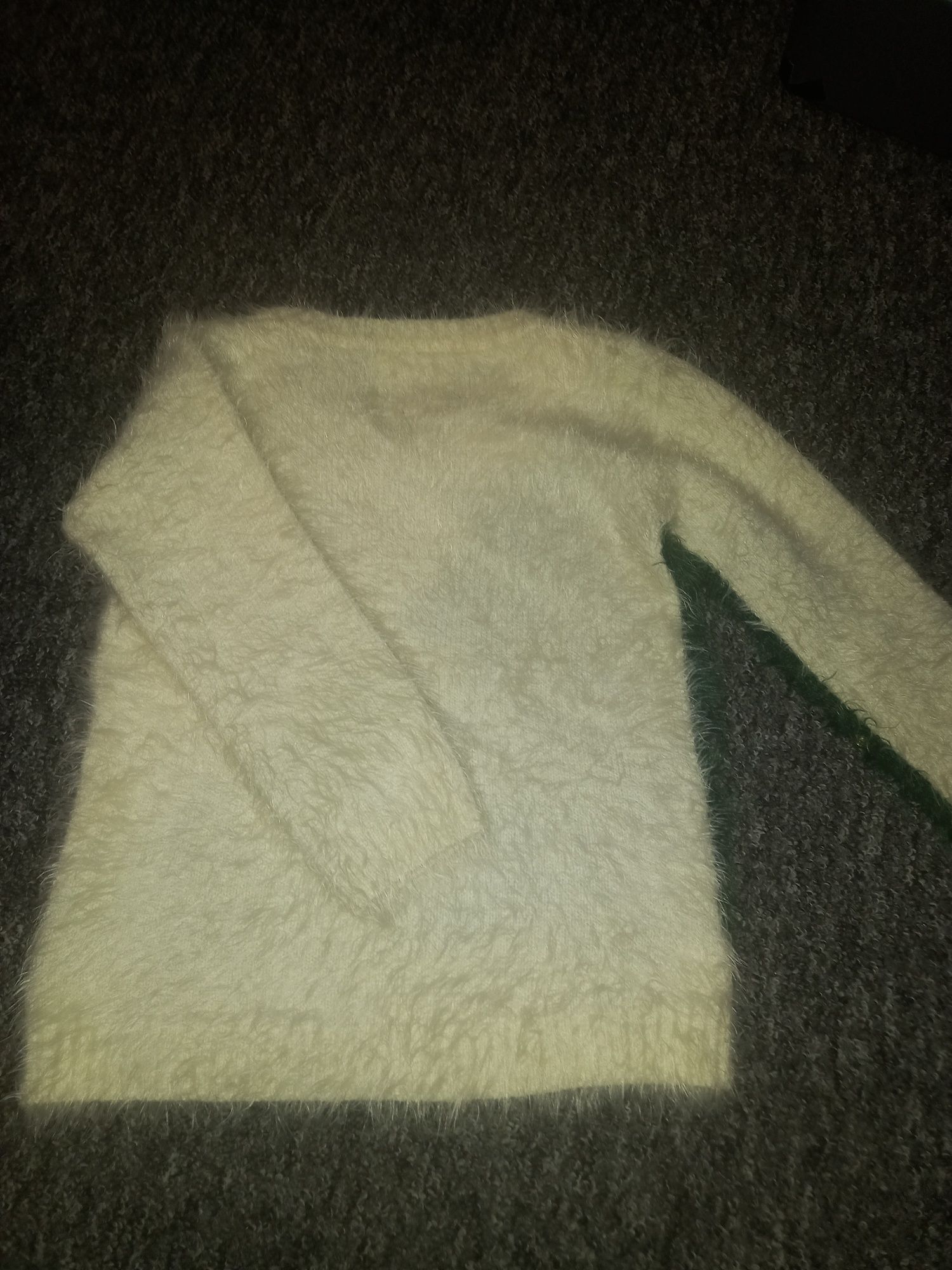 Sweterek świąteczny TU r.122/134