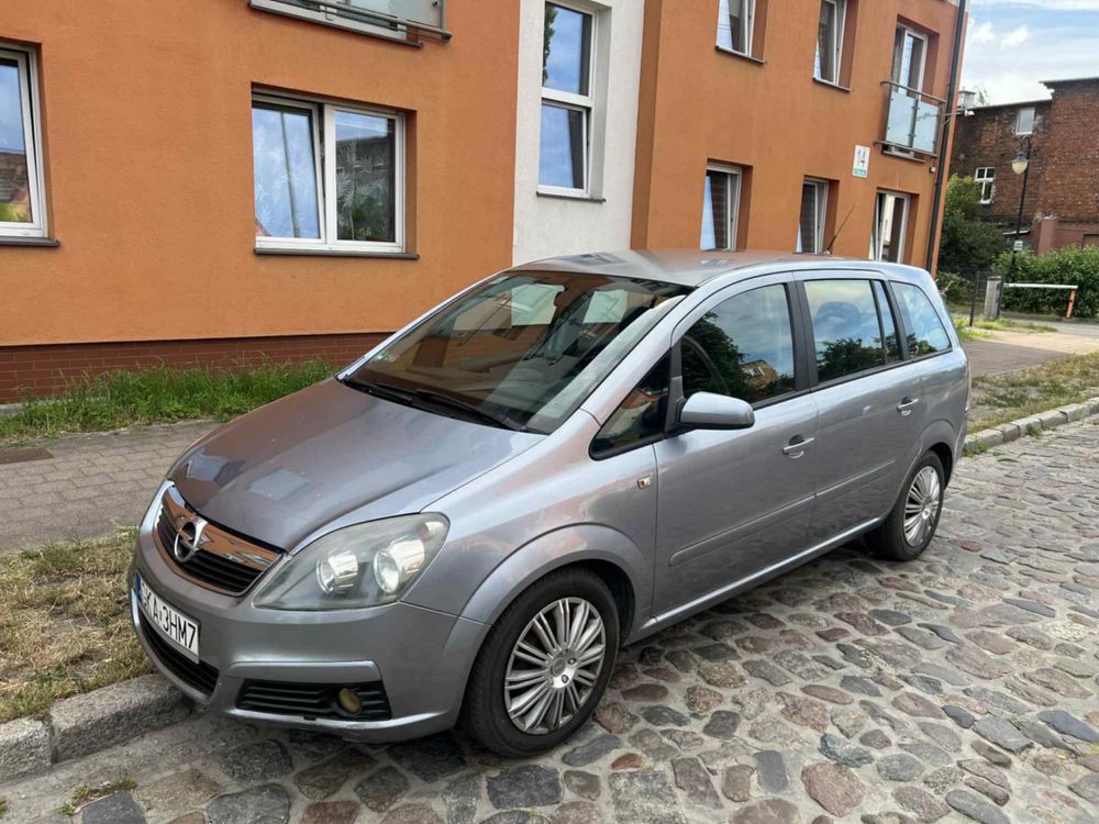 Opel Zafira 1.9 cdti automat 7 osób