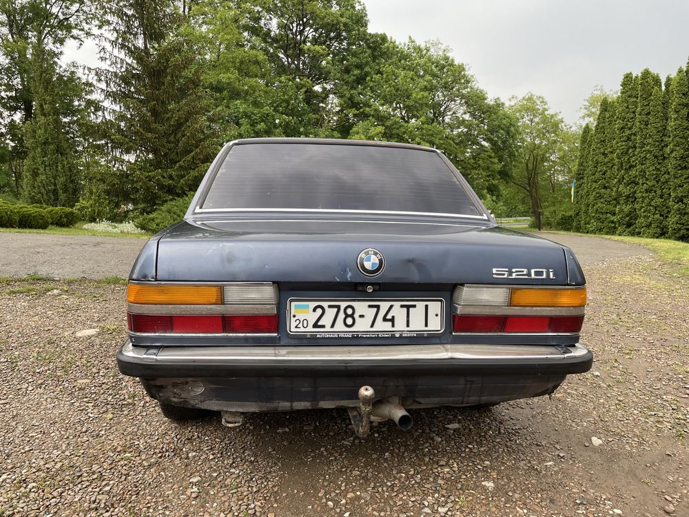 BMW 520 E28  Акула 1986