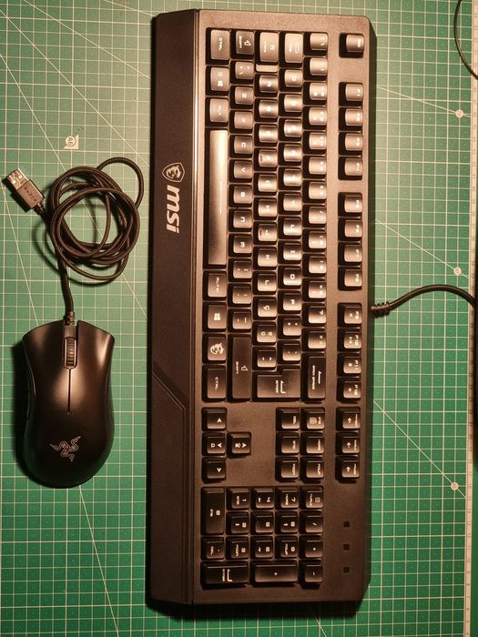 Rato Razer deathadder essential + Teclado MSI vigor gk20