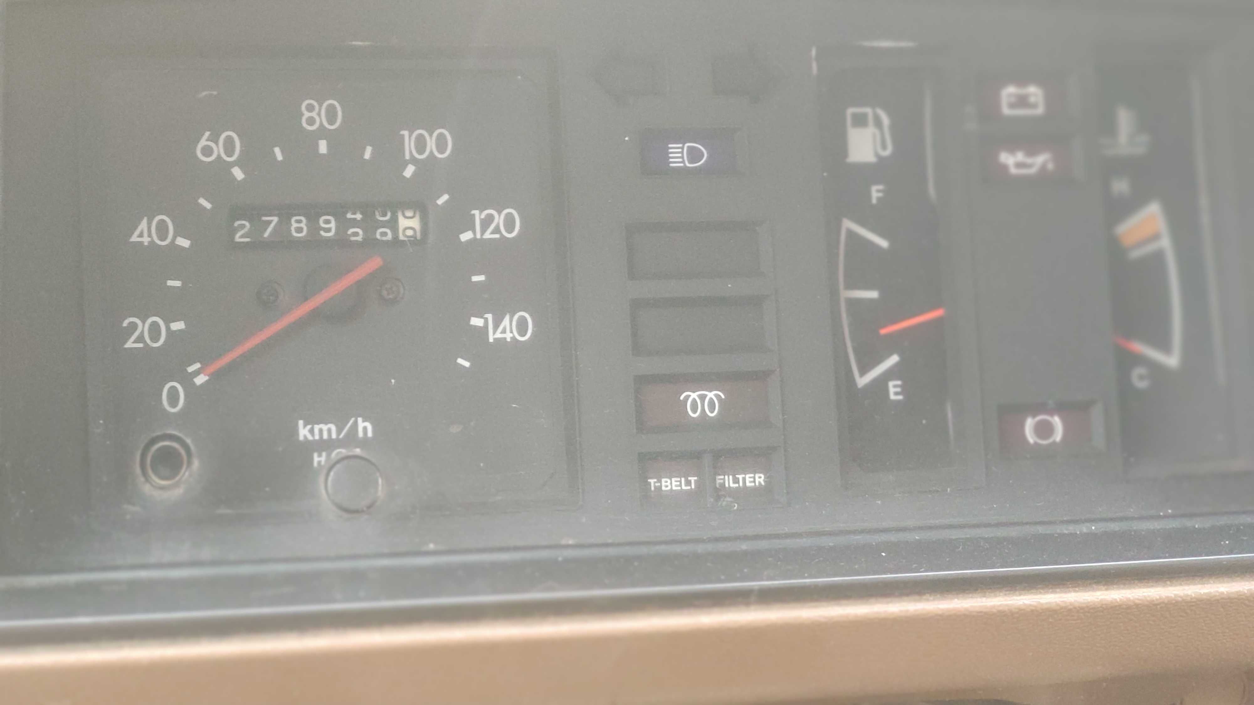 Carrinha mistaToyota LH20