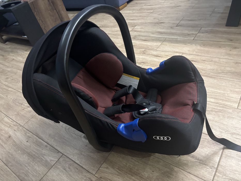 Fotelik Audi oryginalna kolekcja nosidło 0-13kg