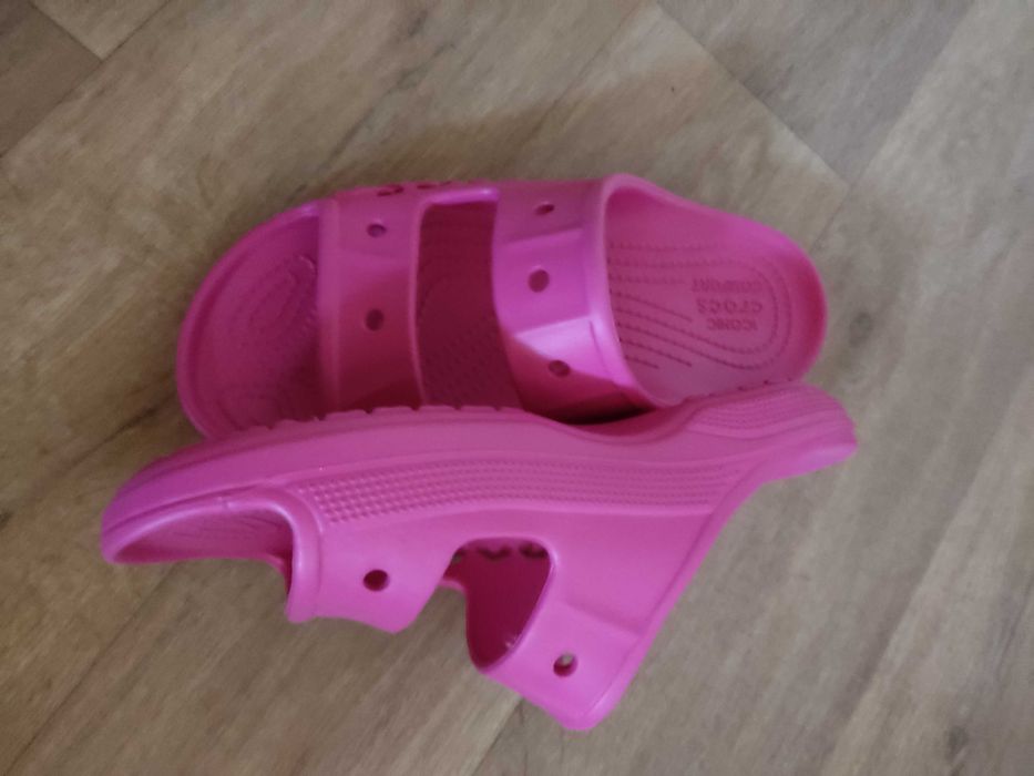 Нові жіночі шльопанці "Crocs"39 р.