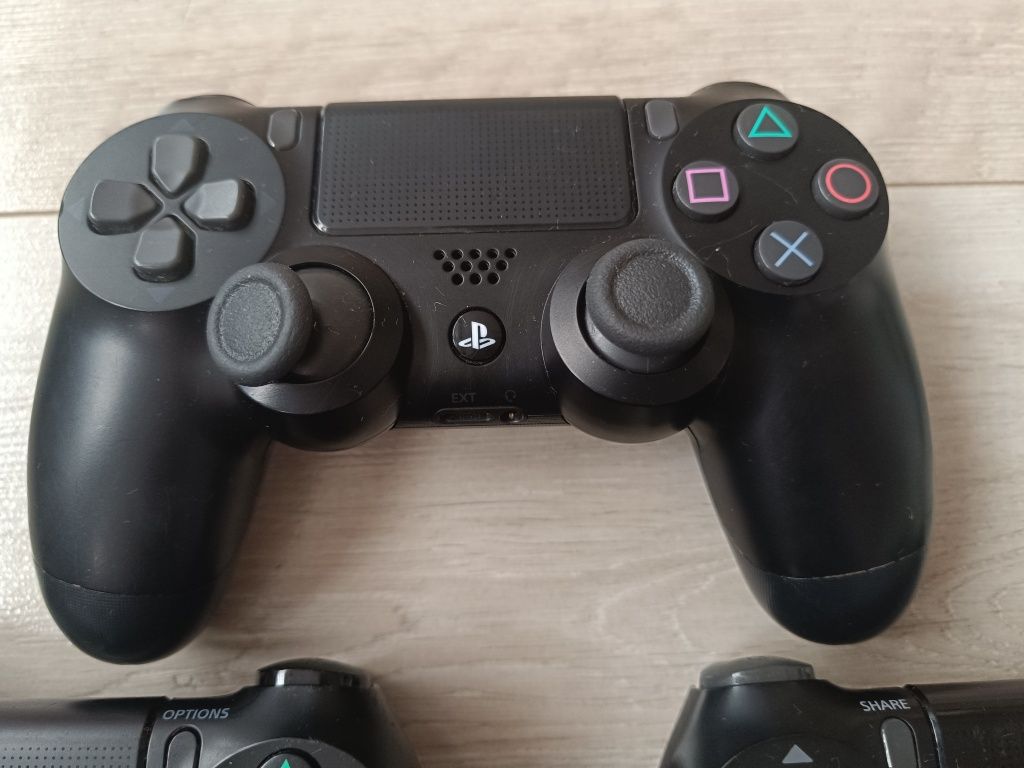 Pady PS4 Sony oryginalny kontroler