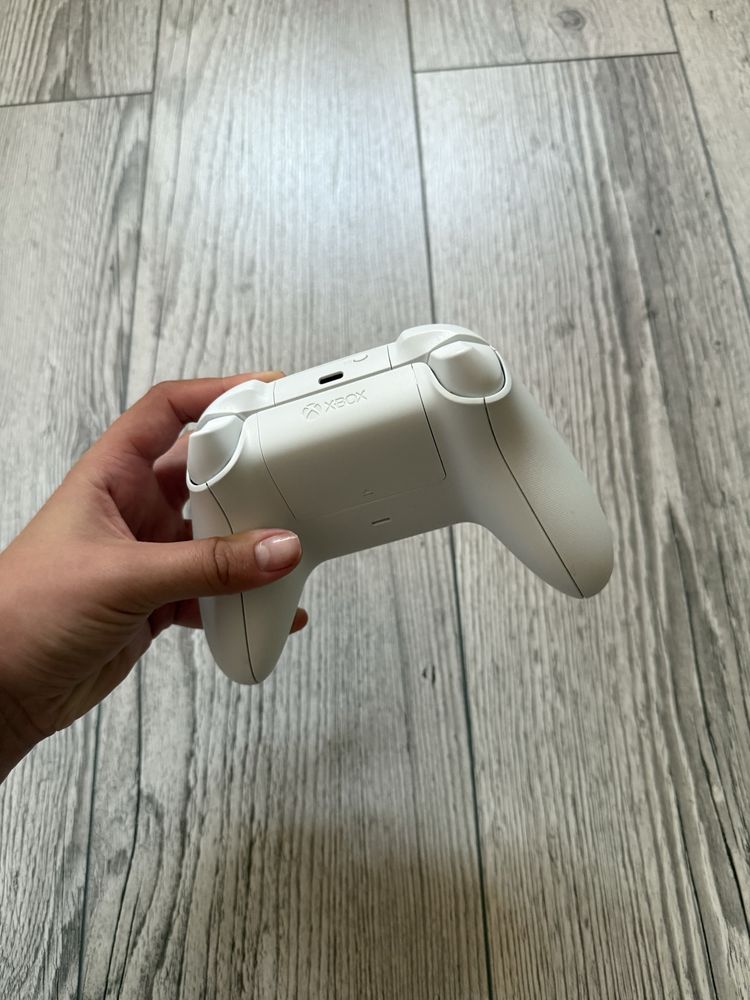 Xbox Series S + Монітор Samsung Odyssey G3 + Джойстик
