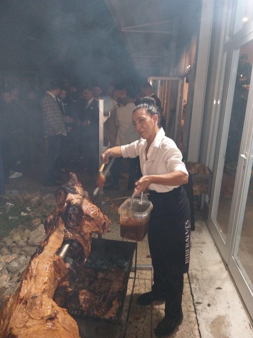 Porco no espeto saloio