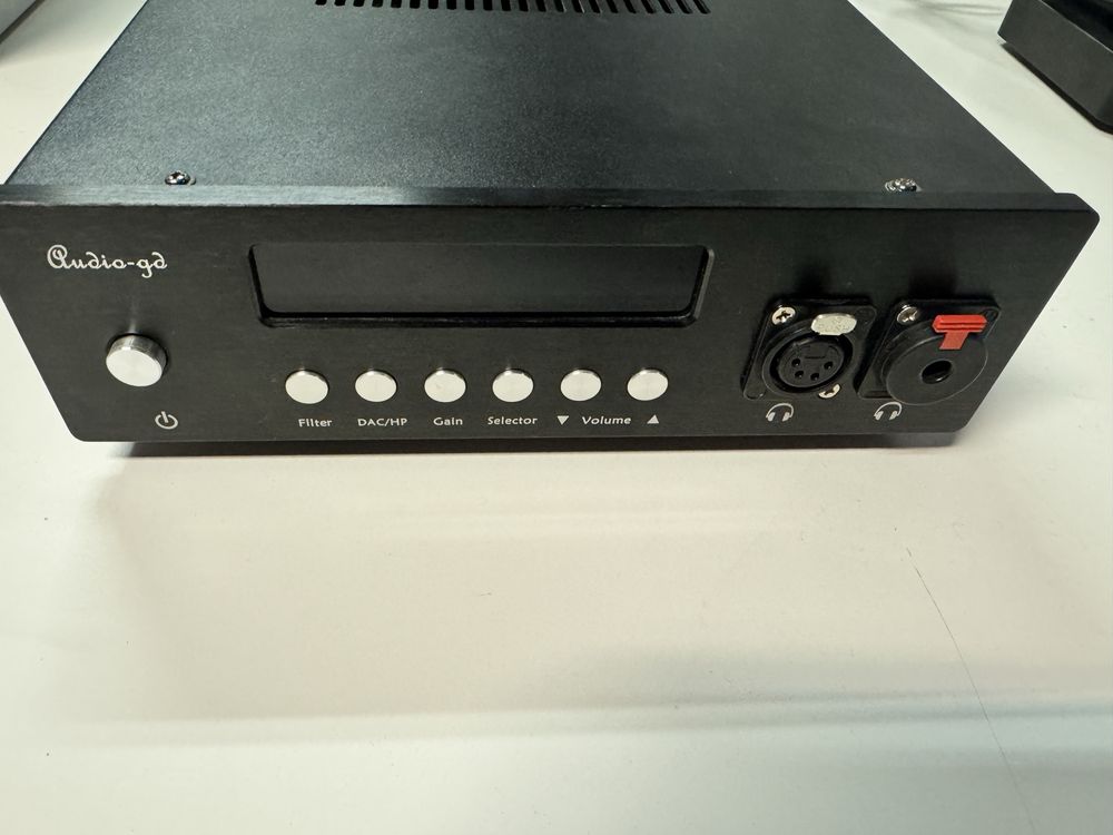 Audio-GD NFB-10.32 DAC 32bit/384 kHz Wolfson WM8741 pilot balans XLR