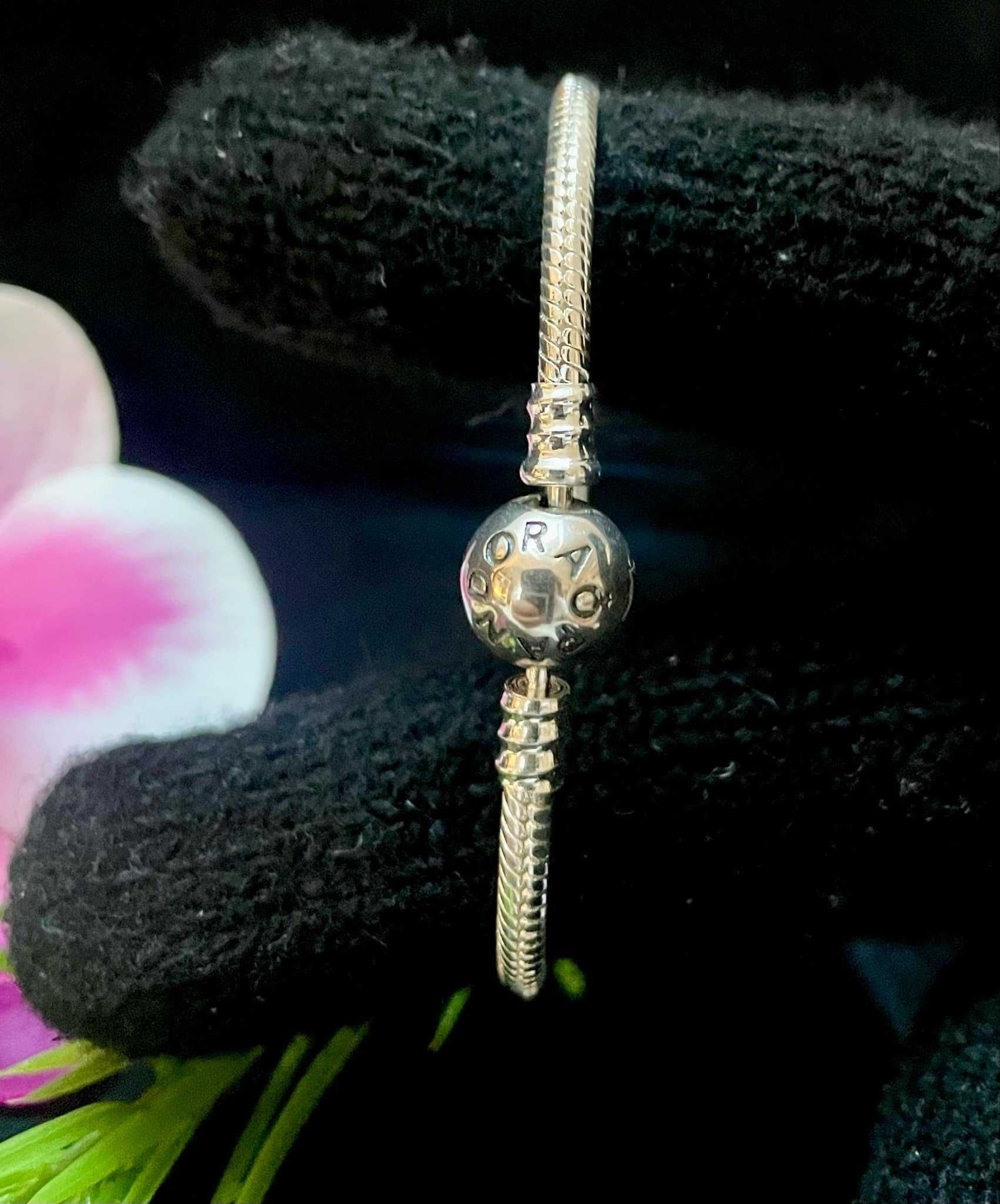 Bransoletka damska Pandora moments do charms s925