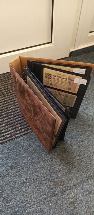 Klaser z banknotami Niemiec