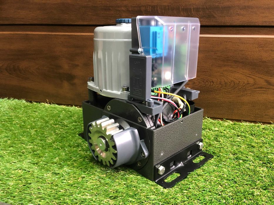 Автоматика для відкатних воріт, Автоматика для воріт, Привід на ворота