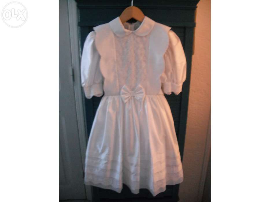 Vestido de 1ª comunhão e fato Carnaval Pierrot/Palhaço