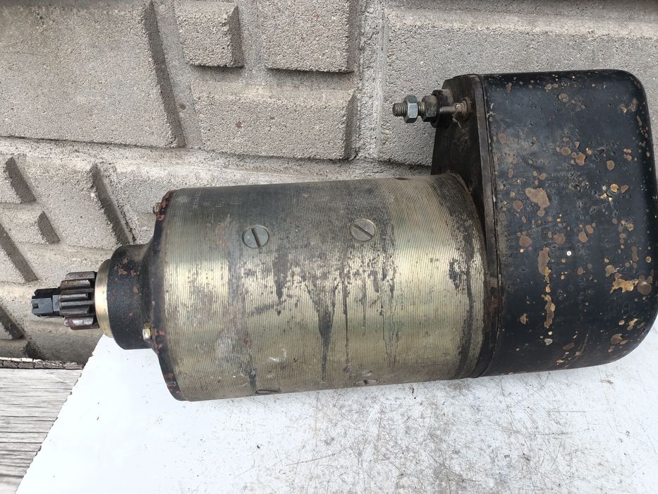 Rozrusznik z agregatu Magneton 24V,  5,8 kW