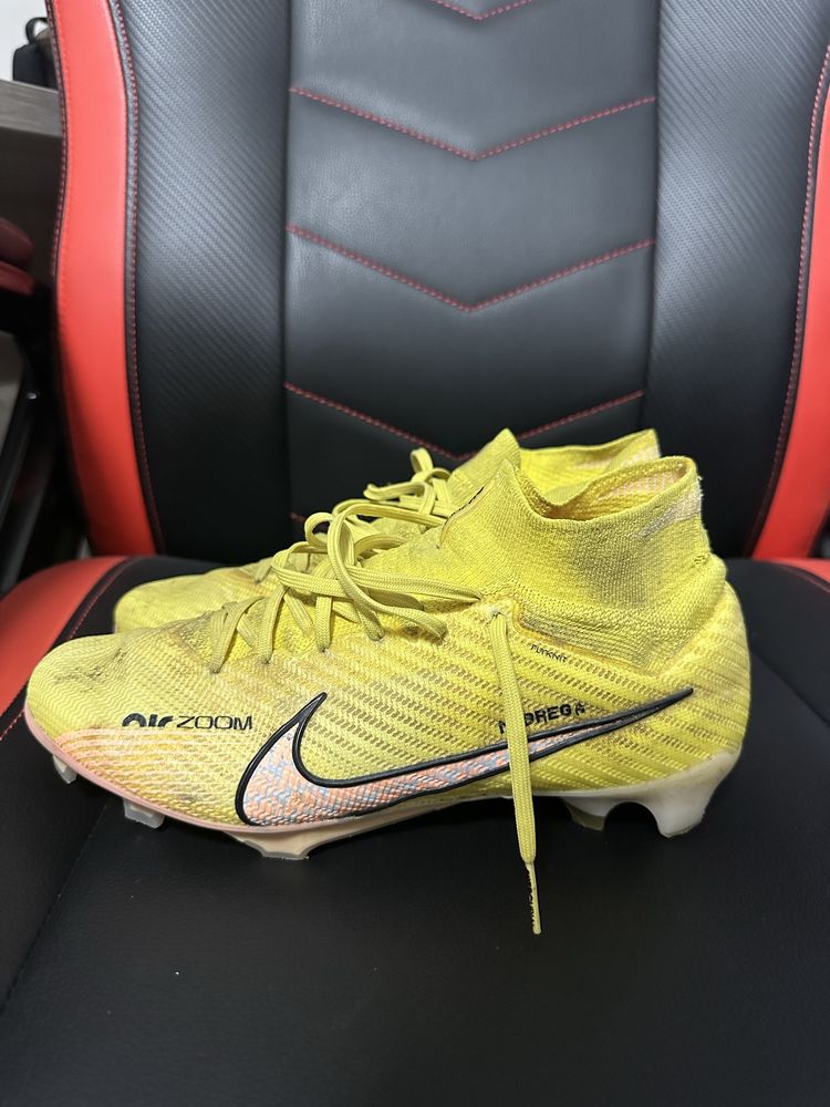 Chuteira Nike Mercurial 40