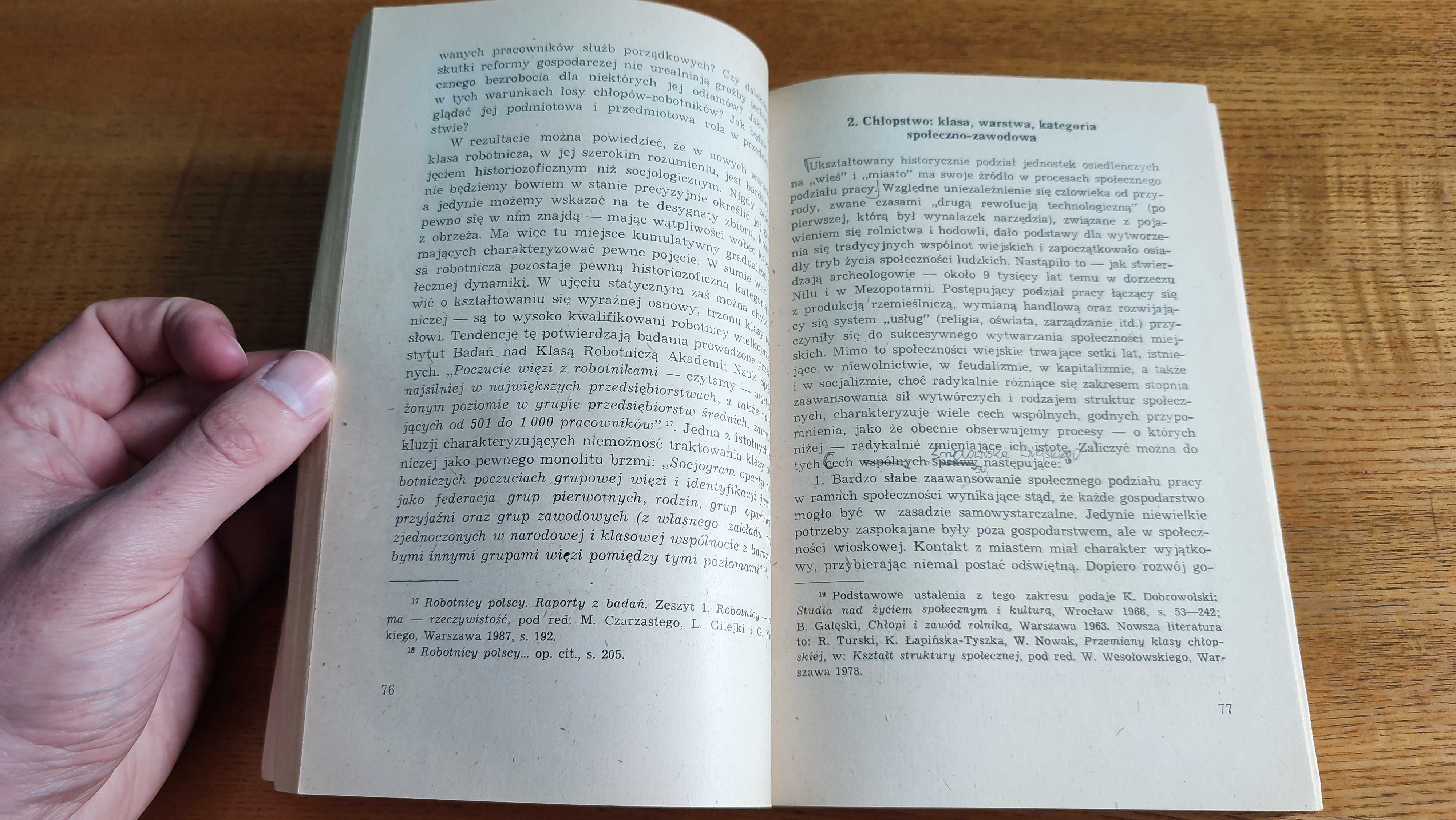 Struktury społeczne a socjologia Daniel Markowski