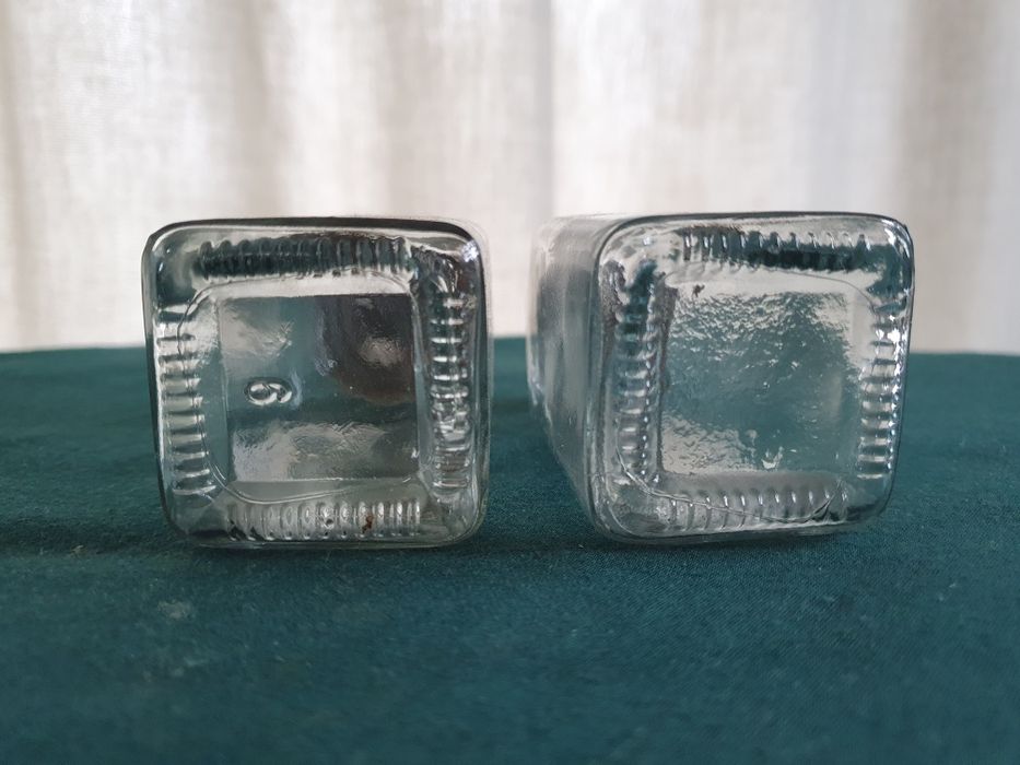 Zestaw szklanych przyprawników