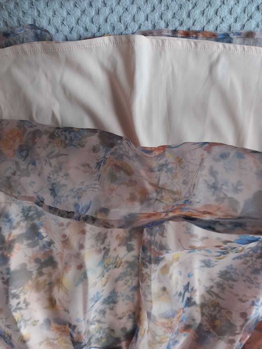 Святковий жіночий  костюм