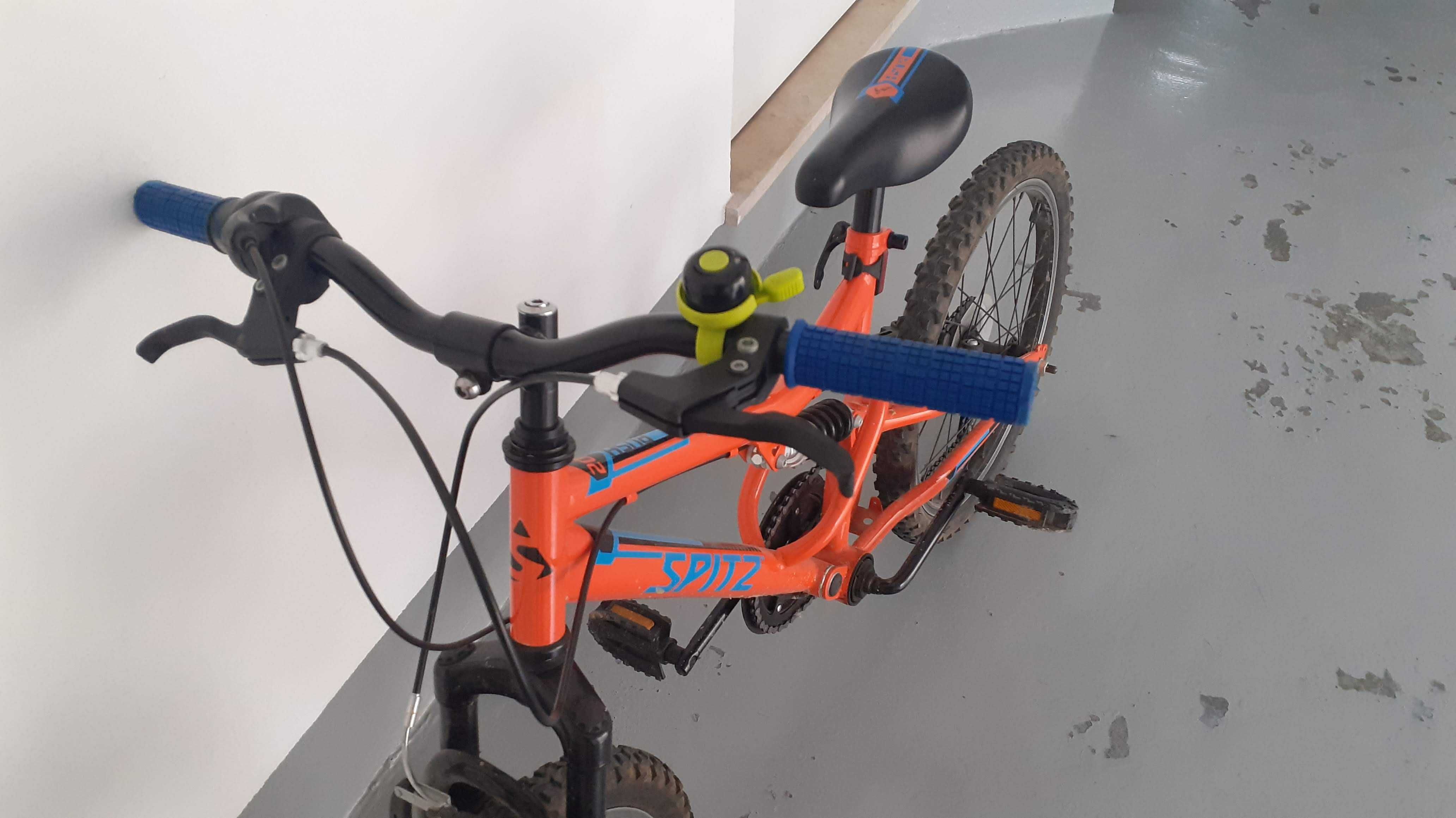 Bicicleta BTT Criança roda 20, com suspensão dupla e 6 mudanças