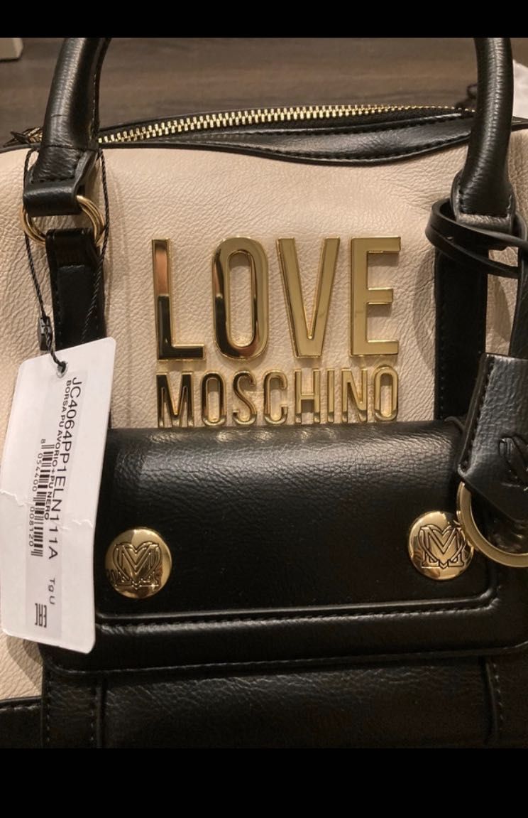 Nowa torebka Moschino z metką