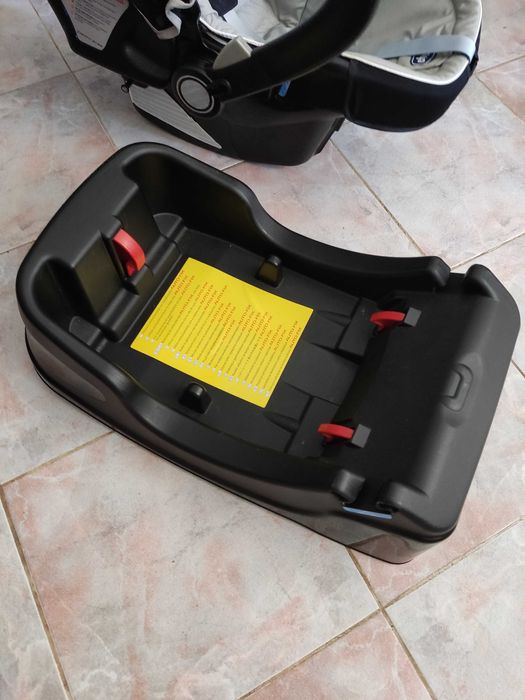 Carrinho bebé Trio Living Chicco + Cadeira papa Chicco