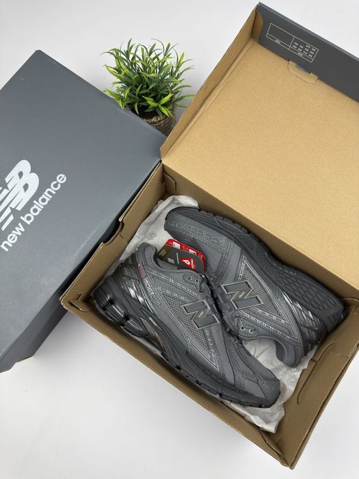 Кросівки чоловічі New Balance 1906R Black Primaloft® U1906ROF Оригінал