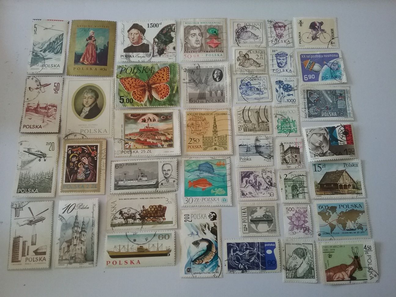 Conj. a 3.00€ cada de selos de países do mundo antigos e recentes