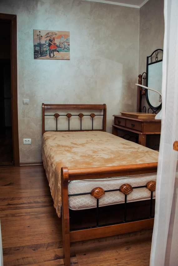 Продаж 4 кімнатної квартири Мистецькі Ворота.
