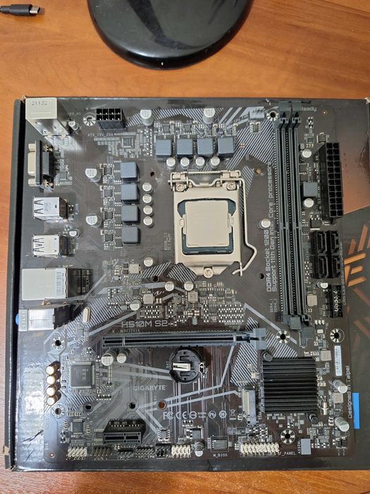 Комплект з материнської плати та процесору