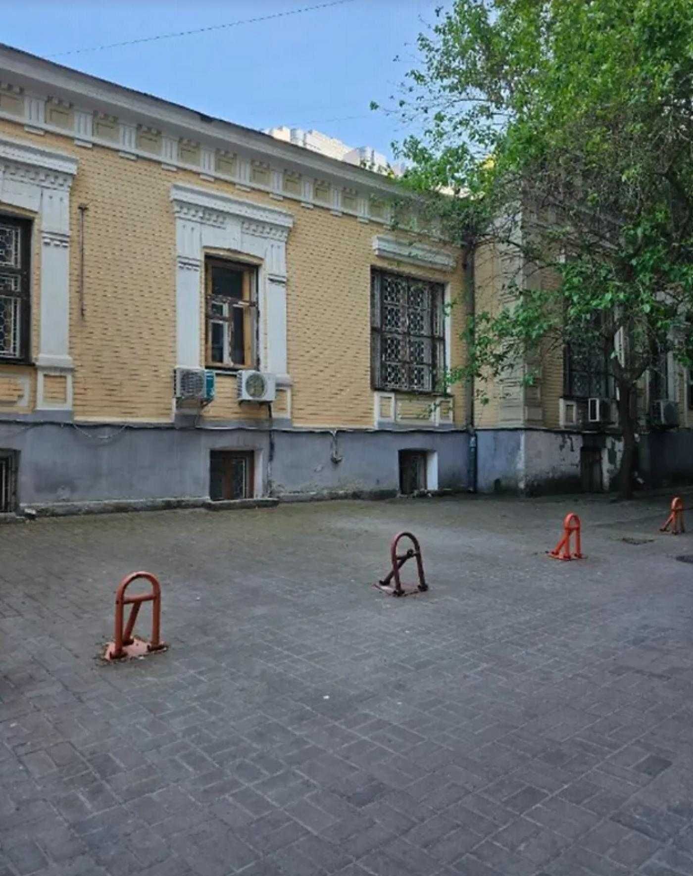 2-кім. квартира в урядовому кварталі, вул. Банкова, 1/10, 72 м² Липки
